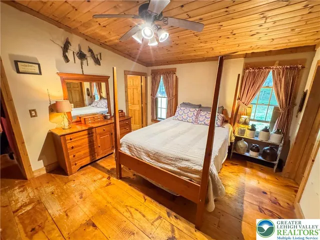 $310,000 | 40 Lakeside Lane, Albrightsville, PA 18210