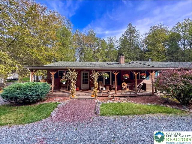 $310,000 | 40 Lakeside Lane, Albrightsville, PA 18210