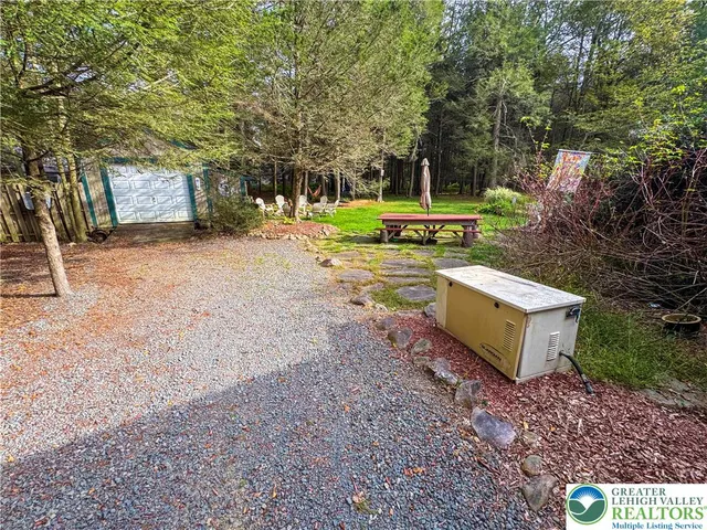 $310,000 | 40 Lakeside Lane, Albrightsville, PA 18210