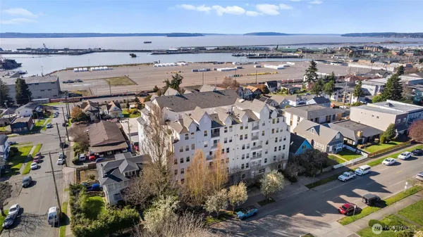 $550,000 | 2522 Rucker Avenue, Unit 403, Everett, WA 98201