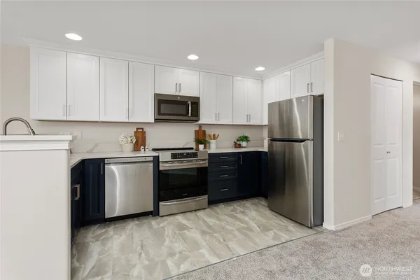 $550,000 | 2522 Rucker Avenue, Unit 403, Everett, WA 98201