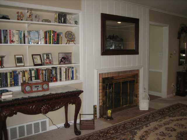 2134 Oakmount Road Columbus, OH 43221 - Photo 3 of 11