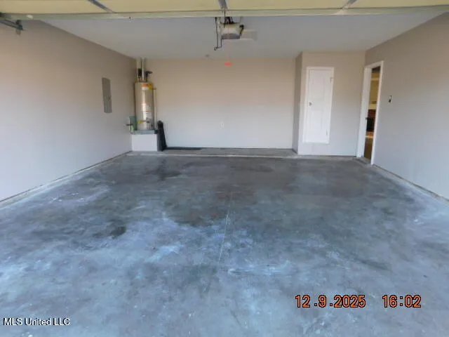 $1,900 | 9135 Triple Crown Loop East, Southaven, MS 38671