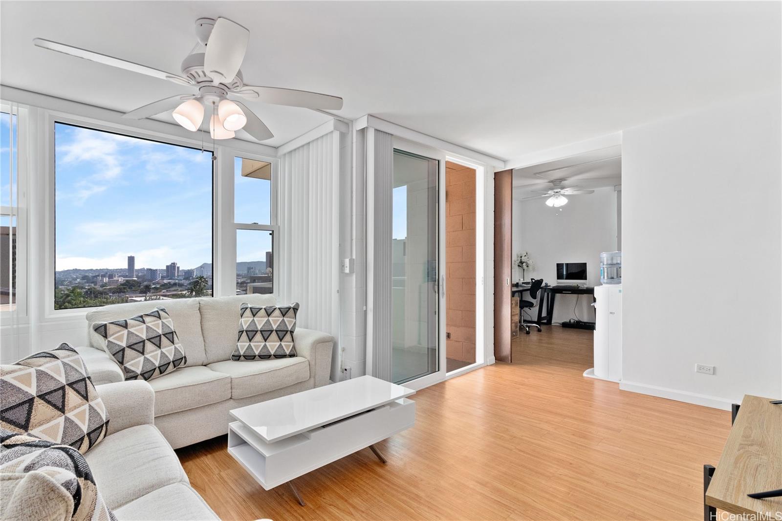 1624 Dole Street, Unit 604 Honolulu, HI 96822 - Photo 3 of 12