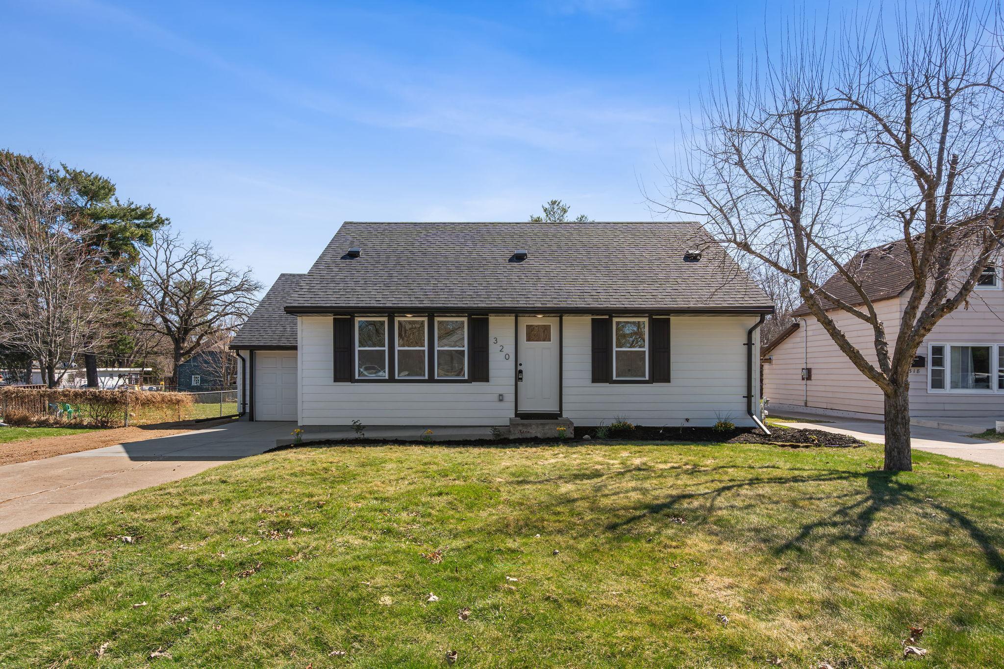320 Grove Street North Mora, MN 55051 - Photo 4 of 37