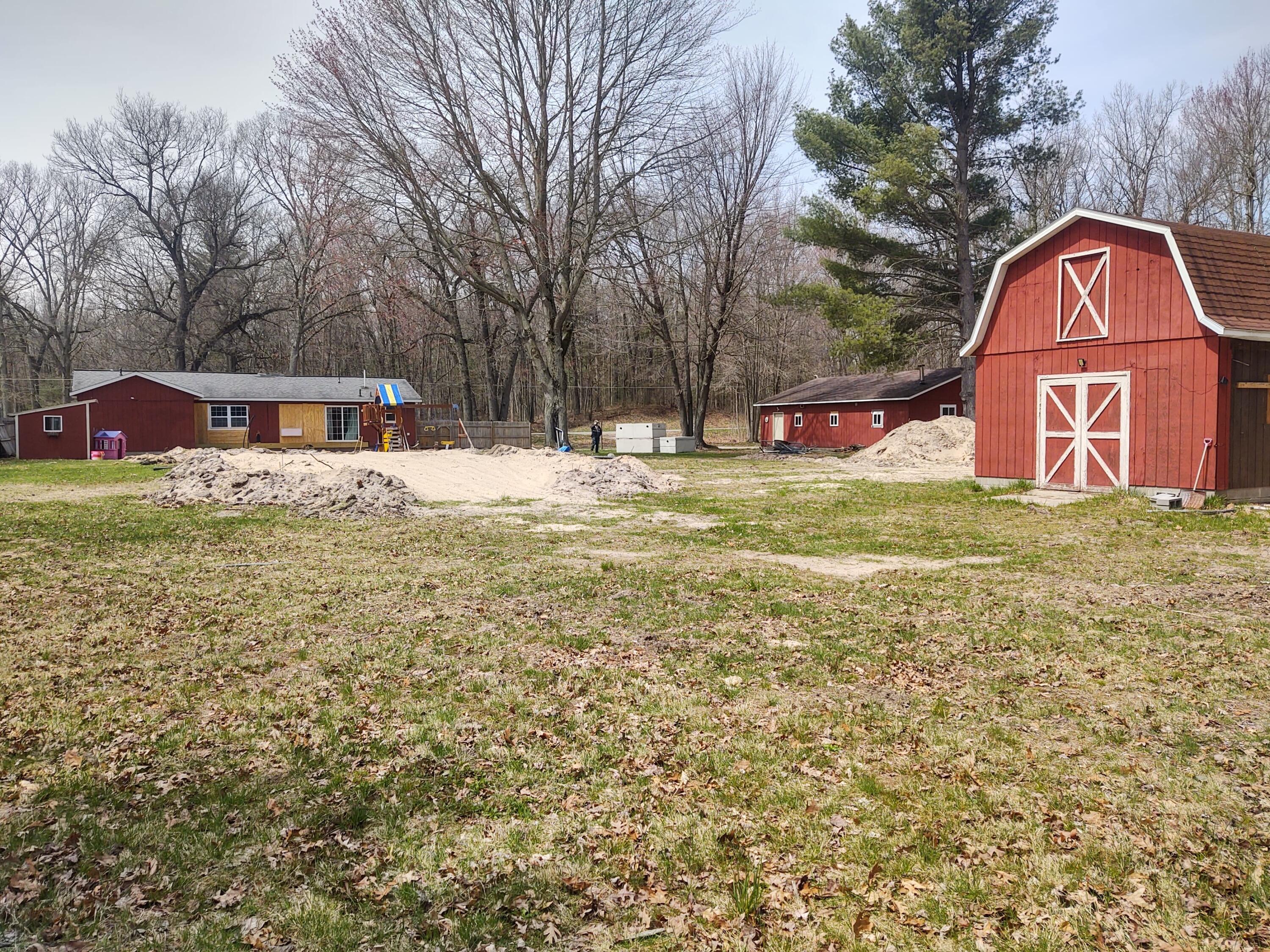 1210 Barnes Road Muskegon, MI 49442 - Photo 10 of 23 278853634_699670061348687_66750325475815