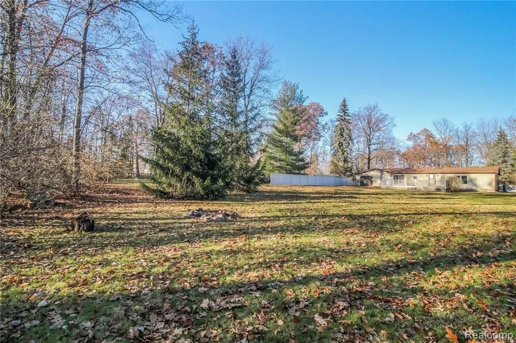 3452 Hazelton Avenue Rochester Hills, MI 48307 - Photo 22 of 23