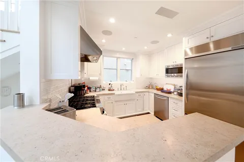 $12,995 | 519-5 Larkspur Avenue, Corona del Mar, CA 92625