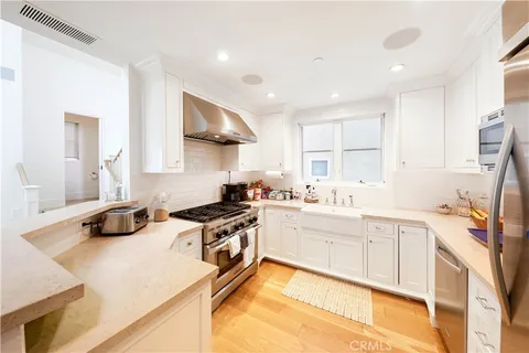 $12,995 | 519-5 Larkspur Avenue, Corona del Mar, CA 92625