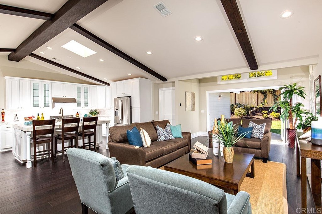 768 Devonshire Drive Encinitas, CA 92024 - Photo 10 of 30