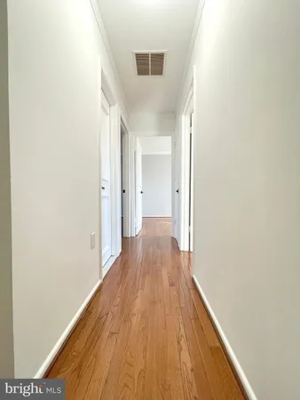 $3,100 | 27 Chantilly Court, Rockville, MD 20850