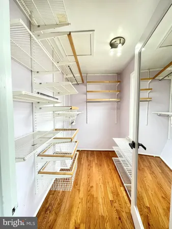 $3,100 | 27 Chantilly Court, Rockville, MD 20850