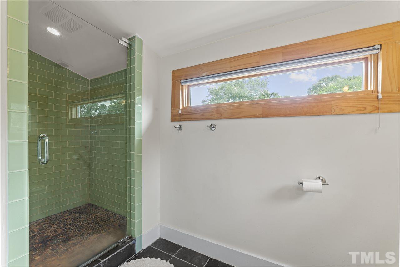 122 Georgetown Road Raleigh, NC 27608 - Photo 22 of 30