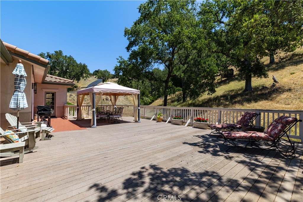 9905 Corriente Road Atascadero, CA 93422 - Photo 41 of 53