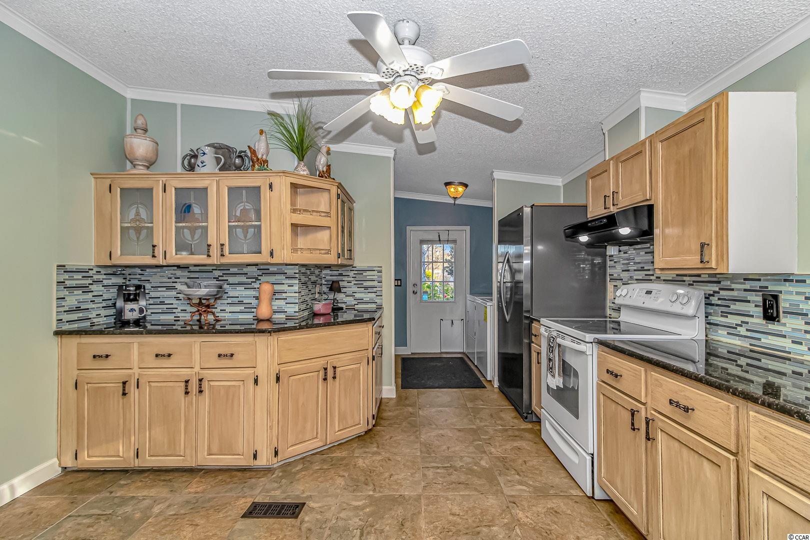 862 Lobster Court Murrells Inlet, SC 29576 - Photo 11 of 31 Gallery Image 11