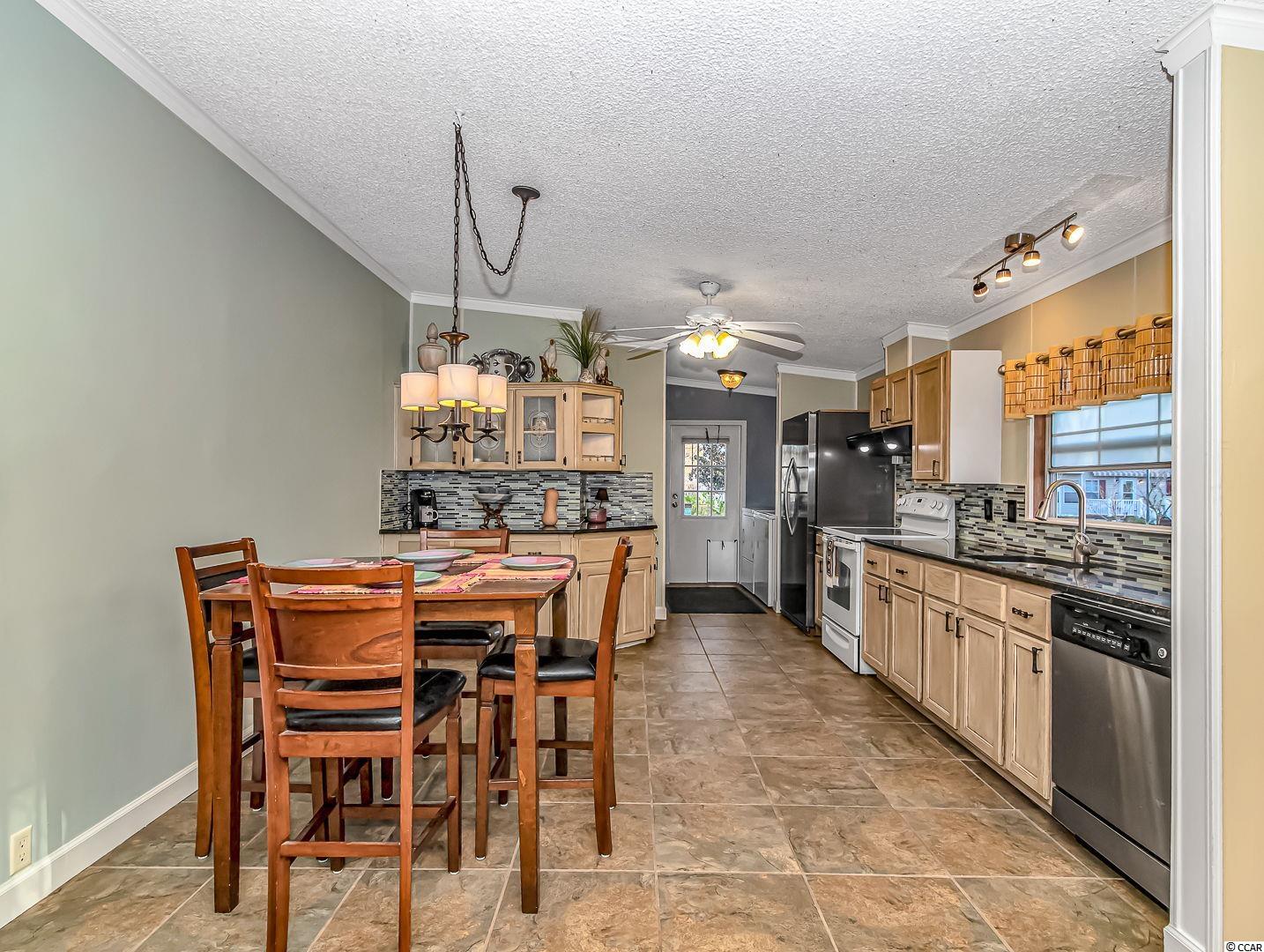 862 Lobster Court Murrells Inlet, SC 29576 - Photo 10 of 31 Gallery Image 10