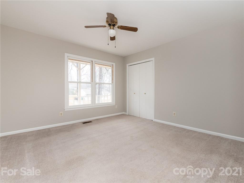 8200 Barncliff Road Charlotte, NC 28227 - Photo 16 of 37