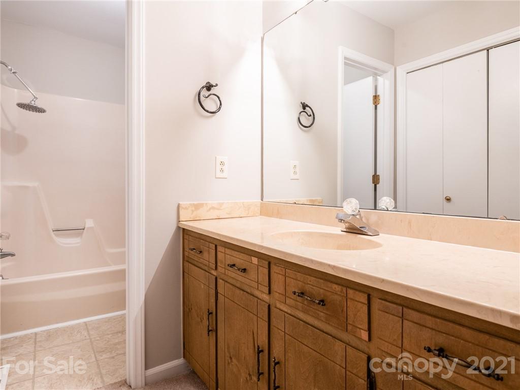 8200 Barncliff Road Charlotte, NC 28227 - Photo 17 of 37