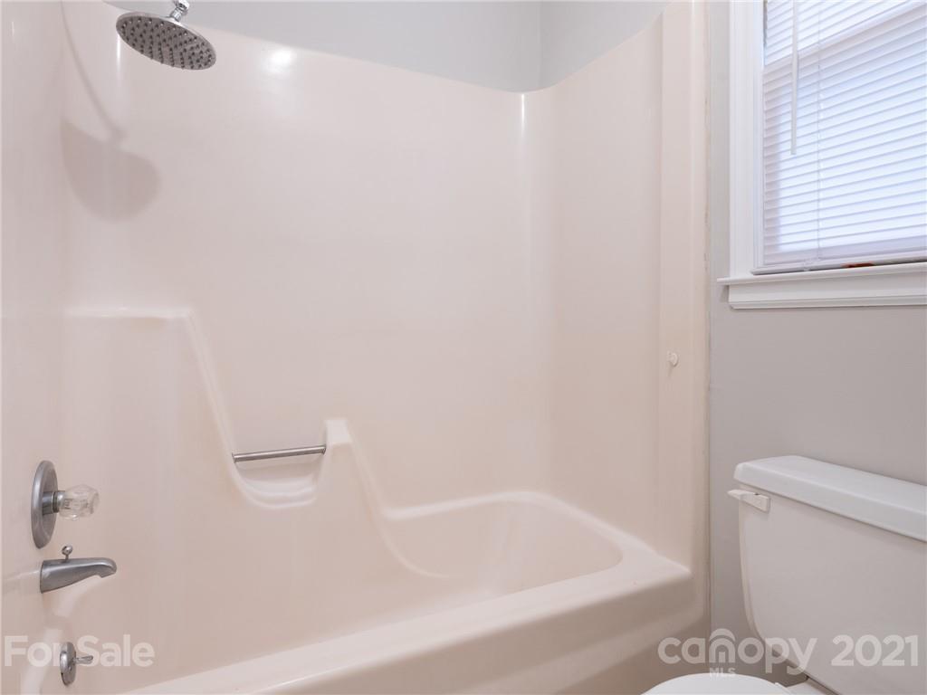 8200 Barncliff Road Charlotte, NC 28227 - Photo 22 of 37