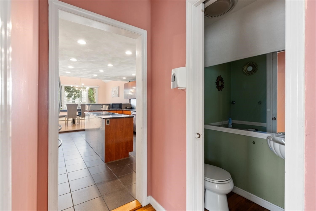 11 Jackson Street Saugus, MA 01906 - Photo 22 of 29