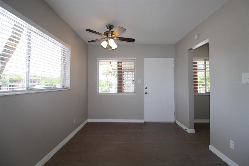 3001 Bee Ridge Road, Unit 224 Sarasota, FL 34239 - Photo 3 of 19