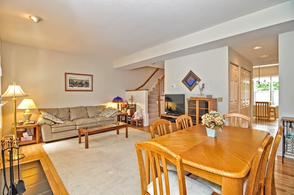 15 Maple Ridge Drive, Unit 15 Burlington, MA 01803 - Photo 10 of 26 Gallery Image 10