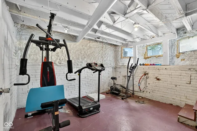 $255,000 | 524 North Walnut Street, Brazil, IN 47834