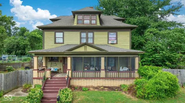 $255,000 | 524 North Walnut Street, Brazil, IN 47834