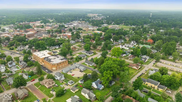 $255,000 | 524 North Walnut Street, Brazil, IN 47834