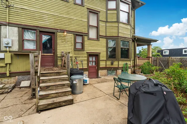 $255,000 | 524 North Walnut Street, Brazil, IN 47834