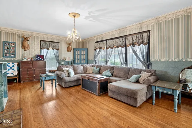 $255,000 | 524 North Walnut Street, Brazil, IN 47834