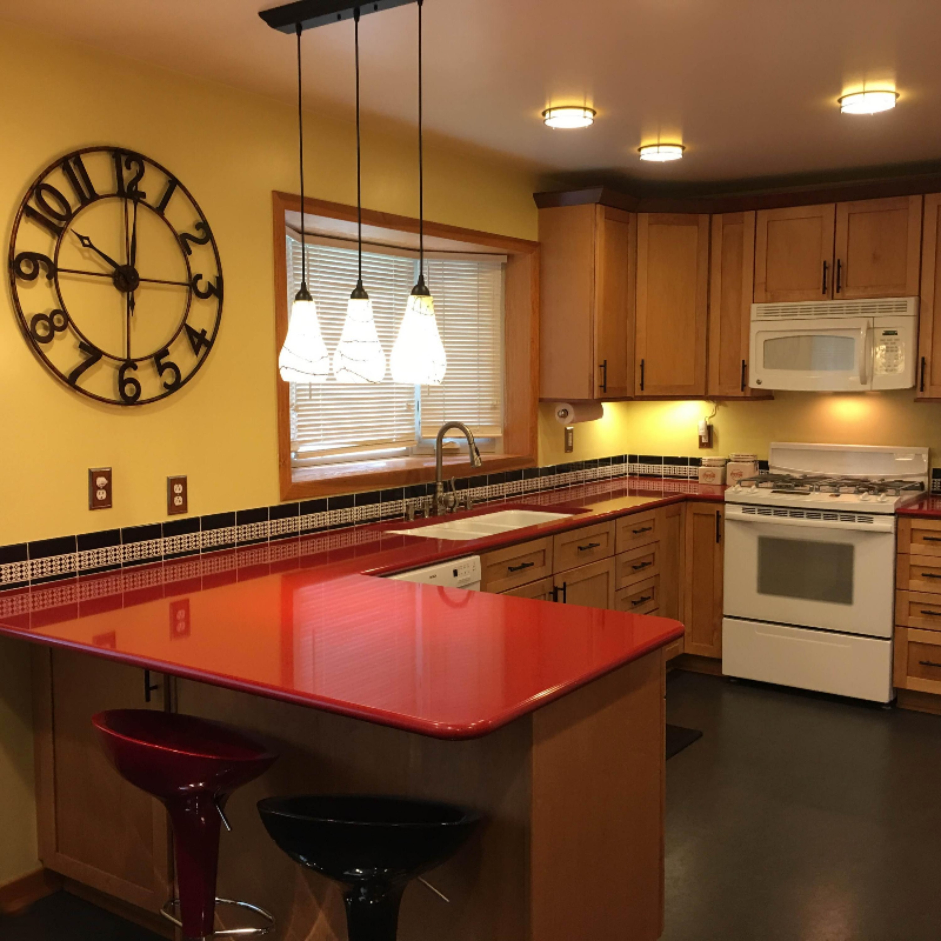 863 Port Sheldon Street Jenison, MI 49428 - Photo 6 of 24 Quartz countertops