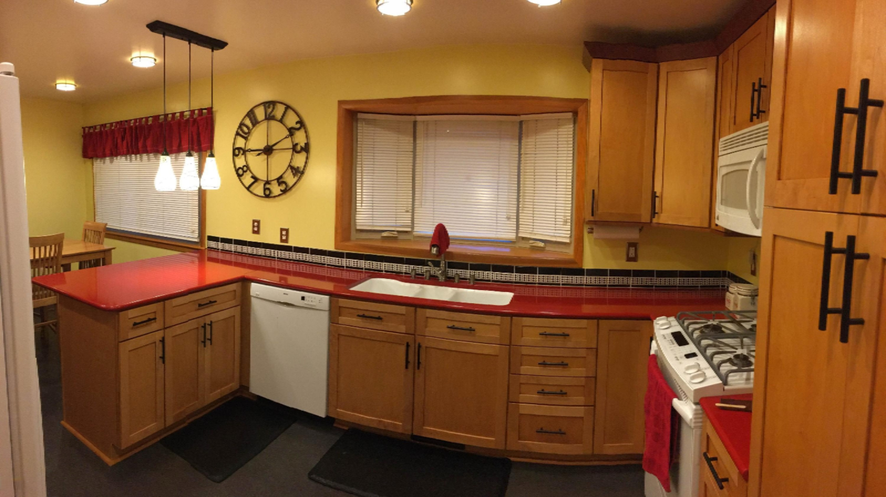 863 Port Sheldon Street Jenison, MI 49428 - Photo 7 of 24 Kraftmaid Maple cabinets