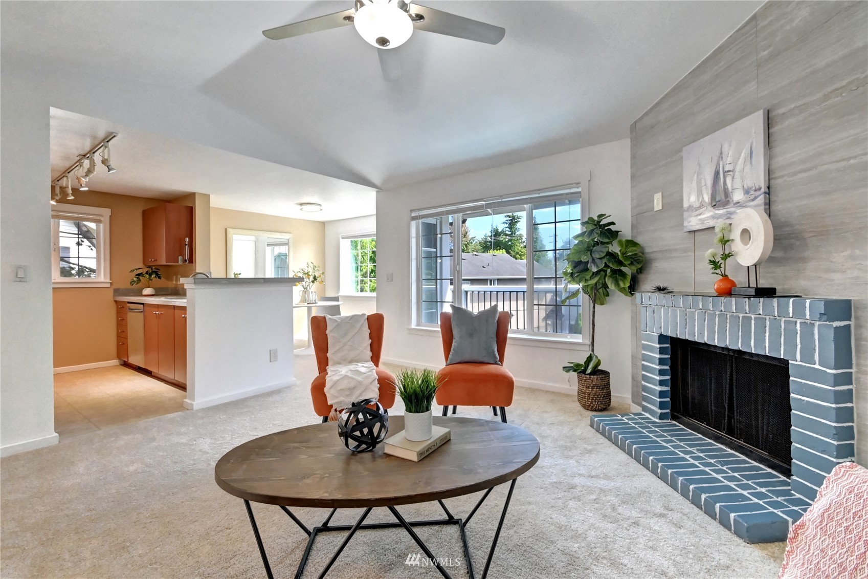 12404 East Gibson Road, Unit N301 Everett, WA 98204 - Photo 2 of 24 Gallery Image 2