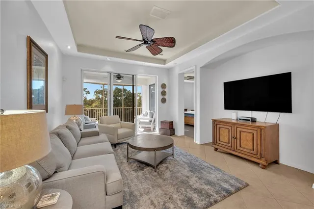 $399,999 | 4884 Hampshire Court, Unit 7303, Naples, FL 34112