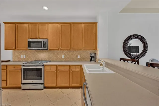 $399,999 | 4884 Hampshire Court, Unit 7303, Naples, FL 34112