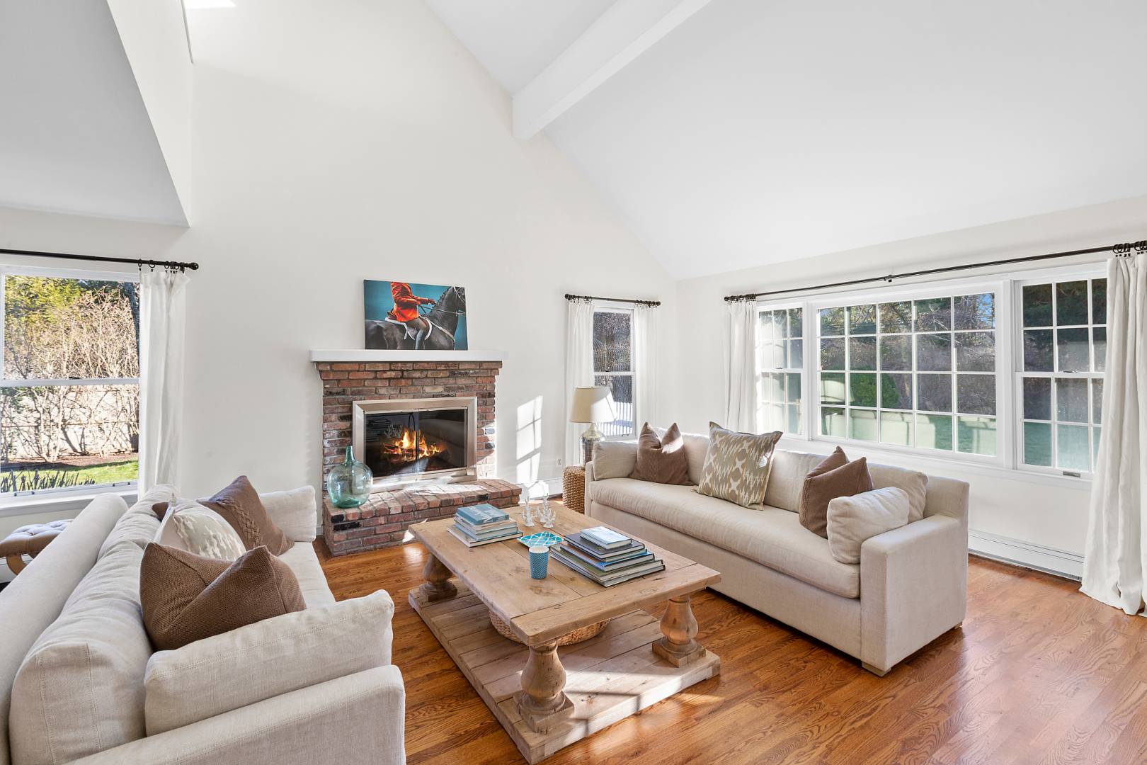 79 Skimhampton Road East Hampton, NY 11937 - Photo 3 of 25 Gallery Image 3