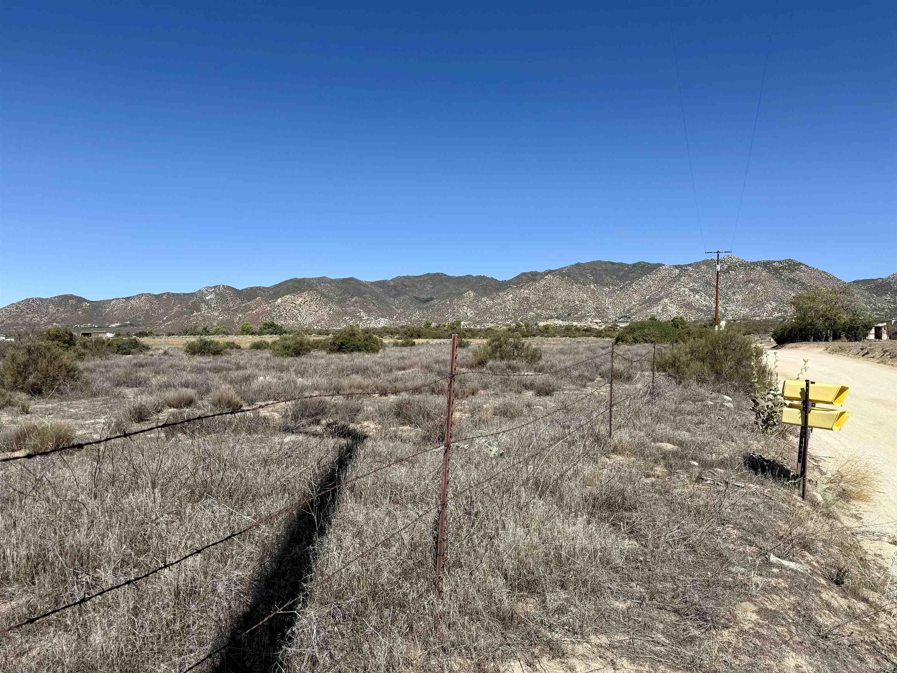 0 Lease Road Ranchita, CA 92066 - Photo 4 of 14 a view of a mountain