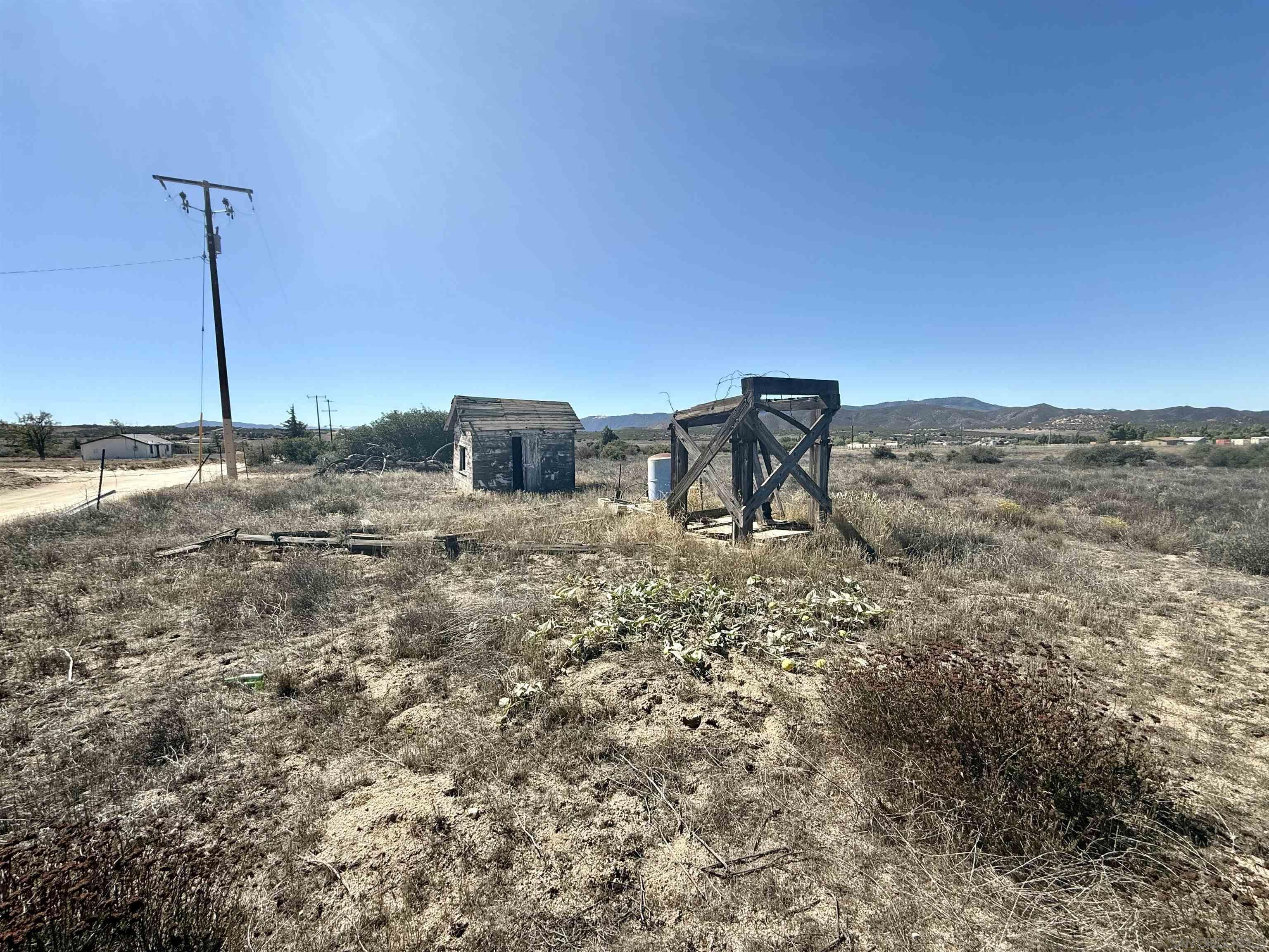 0 Lease Road Ranchita, CA 92066 - Photo 9 of 14 a view of a terrace with a bench
