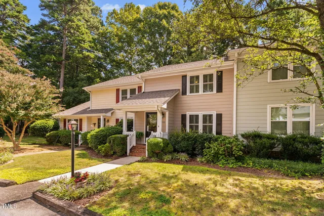 $294,900 | 1524 Edgeside Court, Raleigh, NC 27609