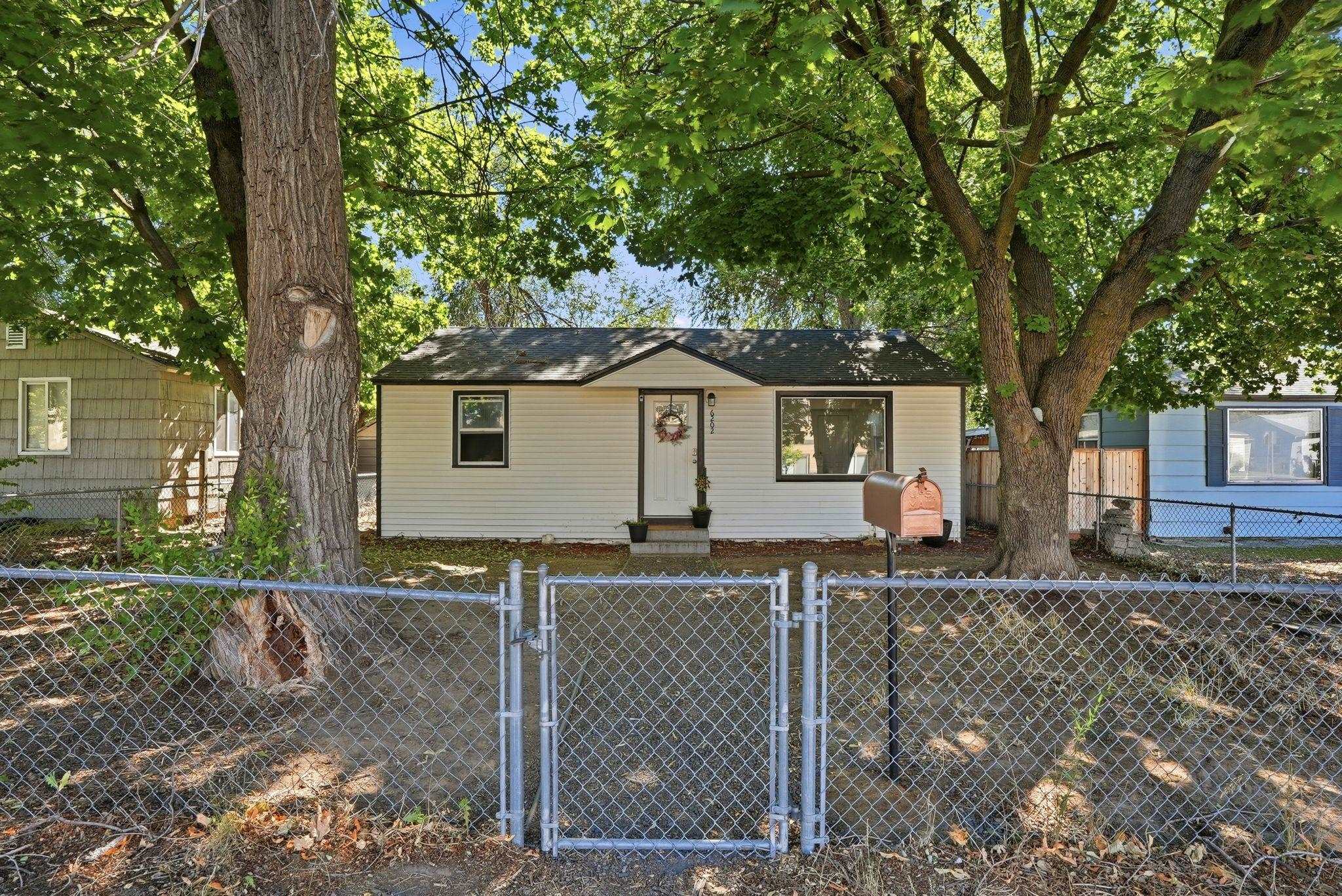 6202 North Astor Street Spokane, WA 99208 - Photo 3 of 24