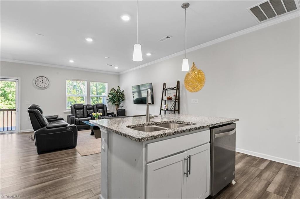 814 Falls Grove Trail High Point, NC 27265 - Photo 15 of 47