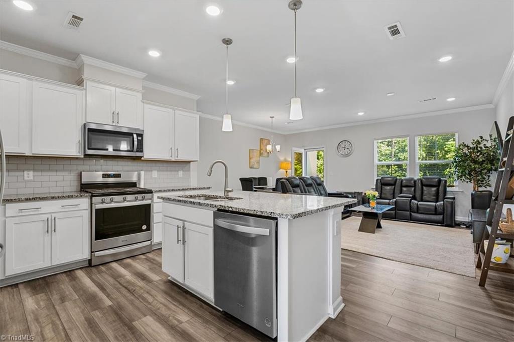 814 Falls Grove Trail High Point, NC 27265 - Photo 16 of 47