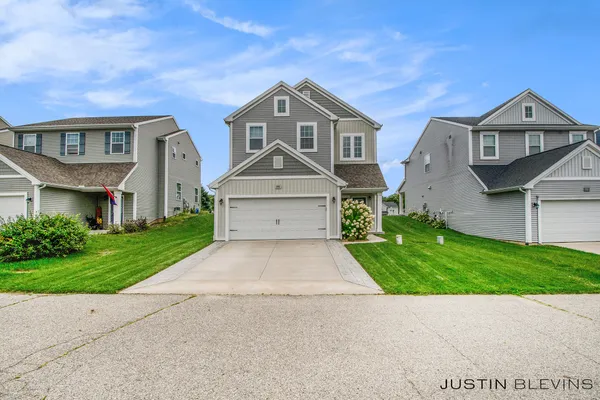 $353,000 | 1352 Highland Hill, Lowell, MI 49331