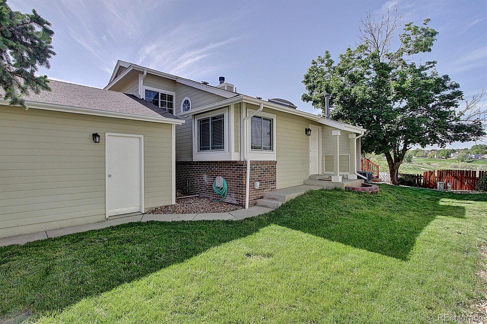 628 Longfellow Lane Highlands Ranch, CO 80126 - Photo 3 of 35 Gallery Image 3