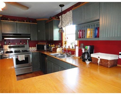 39 Quimby Road Turner, ME 04282 - Photo 4 of 15 Kitchen.