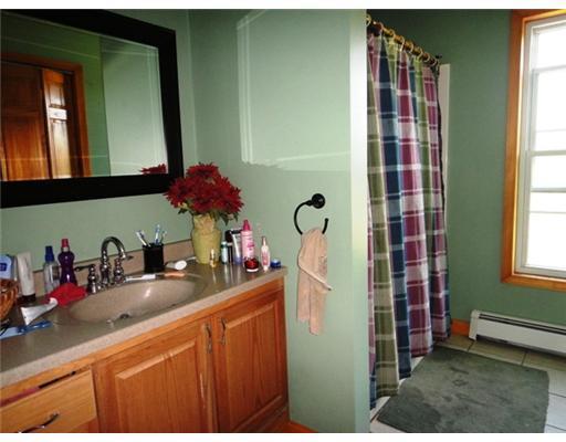 39 Quimby Road Turner, ME 04282 - Photo 9 of 15 Master Bath/Spa.