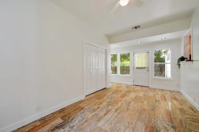 $2,500 | 611 North Adams Street, Fredericksburg, TX 78624