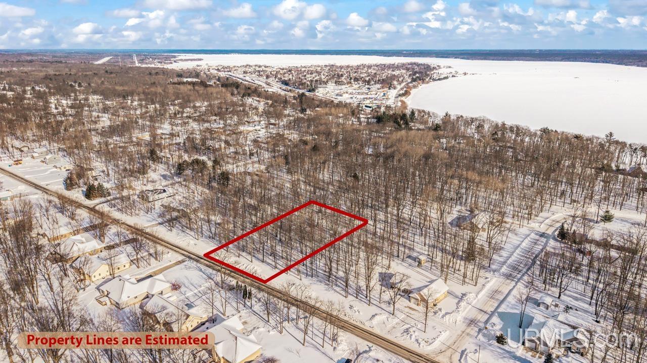 57 Tipperary Road Gladstone, MI 49837 - Photo 1 of 20