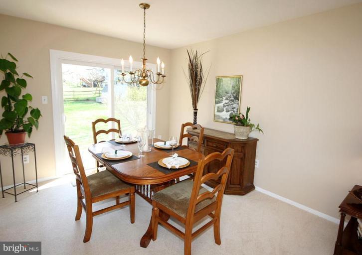 24109 Bush Hill Road Gaithersburg, MD 20882 - Photo 3 of 28 Dining Room